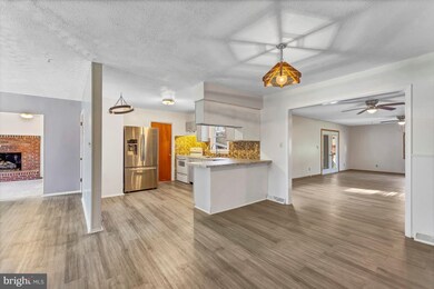 22003 Park Dr, California, MD 20619 - photo 7