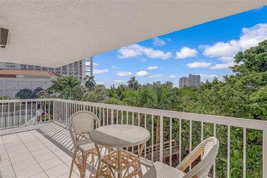 5501 Heron Pt Dr unit 201, Naples, FL 34108 - photo 3