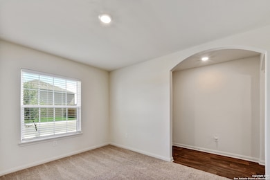 15123 Telfaire Meadows, von Ormy, TX 78073 - photo 5