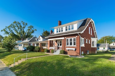 004__S - 1361 Wilson Av - 004