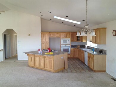 unlisted-address, Redmond, OR 97756 - photo 2