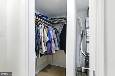 1367 K St SE unit B, Washington, DC 20003 - photo 5