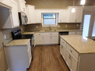 761 Captain Hopkins St, Prairie Grove, AR 72753 - photo 5