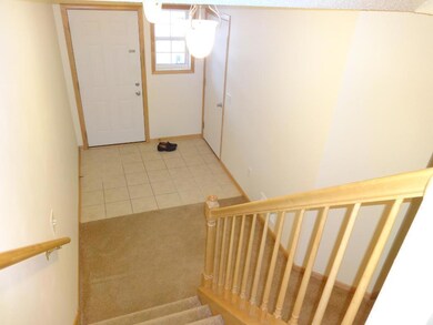 2. Inviting Entry.jpeg