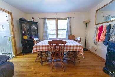 1716 SW 22nd Park, Topeka, KS 66611 - photo 6