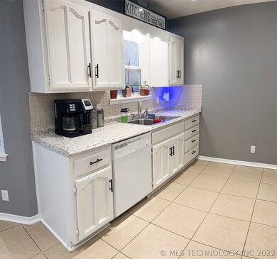 1918 S Bixby St, Sapulpa, OK 74066 - photo 6