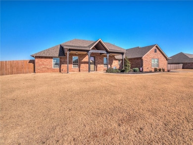 Spacious front yard