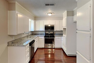 2304 Warwick Ct, Bedford, TX 76022 - photo 7