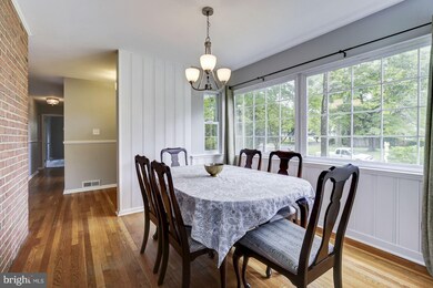 2002 Prices Ln, Alexandria, VA 22308 - photo 5
