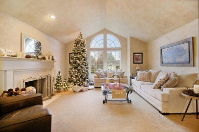 2412 Meadow Creek Dr, Medford, OR 97504 - photo 4