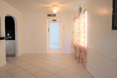 272 Norwich N unit L, West Palm Beach, FL 33417 - photo 3