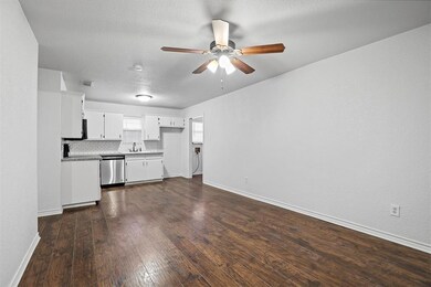 312 Smith St, Bonham, TX 75418 - photo 5