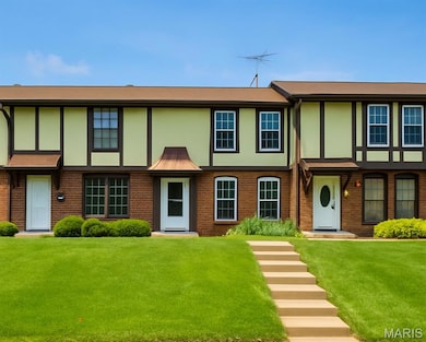 619 Rosetta Dr, Florissant, MO 63031 - photo 2