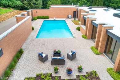 4 Wood Rock Rd, Barrington, IL 60010 - photo 2