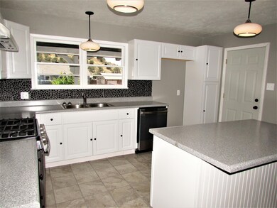 4012 Country Club Dr, Farmington, NM 87402 - photo 7