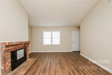 126 Sparrow Ln, Statesville, NC 28625 - photo 2