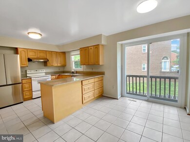 1501 Templeton Place, Rockville, MD 20852 - photo 6