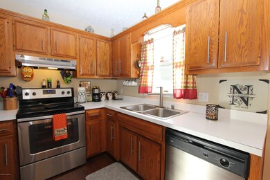 1067 Edgewood Way, Lawrenceburg, KY 40342 - photo 7