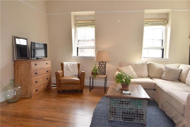 23 Pine St unit 3, Portland, ME 04102 - photo 2