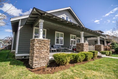 920 NW 15th St, Redmond, OR 97756 - photo 3