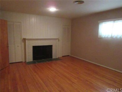 Master suite with fireplace, 2 sets of dual closet