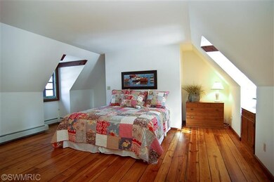 13890 S Cherry Beach unit 3, Lakeside, MI 49128 - photo 3