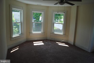 729 E D St unit A, Brunswick, MD 21716 - photo 3