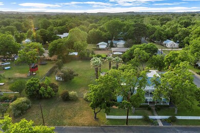 906 N Crockett St unit 2A, Fredericksburg, TX 78624 - photo 5
