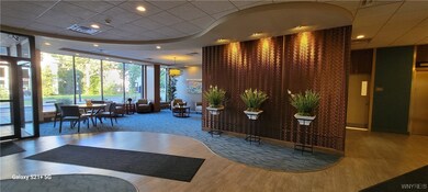 PARKWAY APARTMENTS
LOBBY