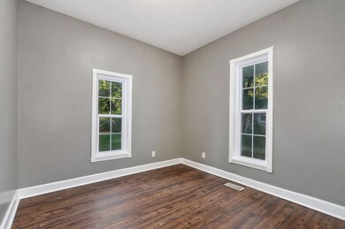 811 W Brower St-8