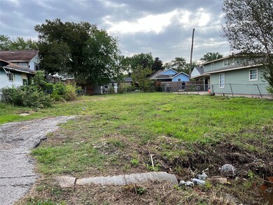 Cleared 50'x100' lot.