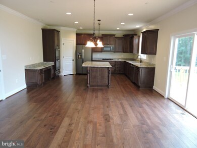 7276 Filly Ct, Hughesville, MD 20637 - photo 2