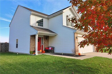 512 Southern Pines Dr, Whiteland, IN 46184 - photo 2