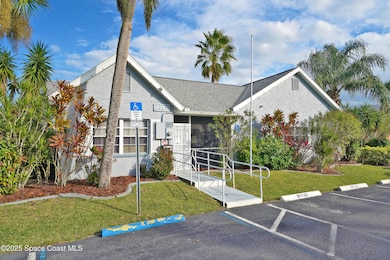 1445 Malibu Cir NE #104-3