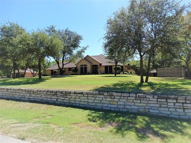 104 Forest Glen Ct, Weatherford, TX 76087 - photo 2