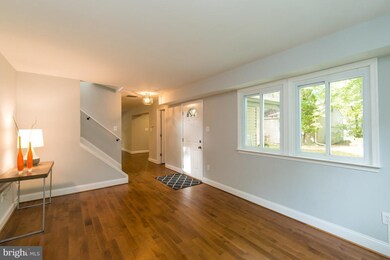 9477 Cameldriver Ct, Columbia, MD 21045 - photo 6