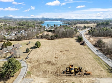 47 Clover Ln, Laconia, NH 03246 - photo 3