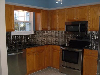 2734 Columbia St, Easton, PA 18045 - photo 6