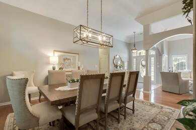 05_OostanaliWay_116_Dining03