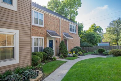 Charming Front Courtyard