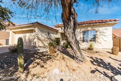 2480 W Tom Watson Dr-5