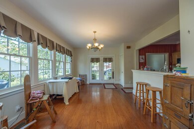 256 W 2nd St, Paris, KY 40361 - photo 3