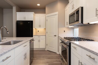 60471 Hedgewood Ln, Bend, OR 97702 - photo 7