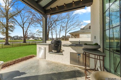 7027 Fleur de Lis St, Zachary, LA 70791 - photo 6