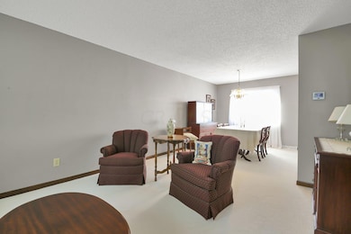 6222 Roxburgh Ct unit 17-B, Columbus, OH 43213 - photo 6