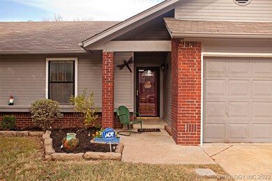 10805 E 99th Place N, Owasso, OK 74055 - photo 4