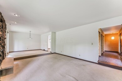 40-web-or-mls-6099-headley-rd
