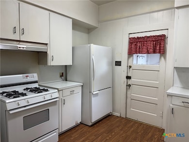 223 E Elm St, Seguin, TX 78155 - photo 7