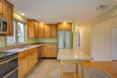 50 Ledge Hill Rd, West Roxbury, MA 02132 - photo 6