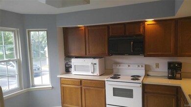 107 Franklin Ct, Bethlehem, PA 18020 - photo 2